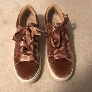 Steve Madden Bertie Sneakers